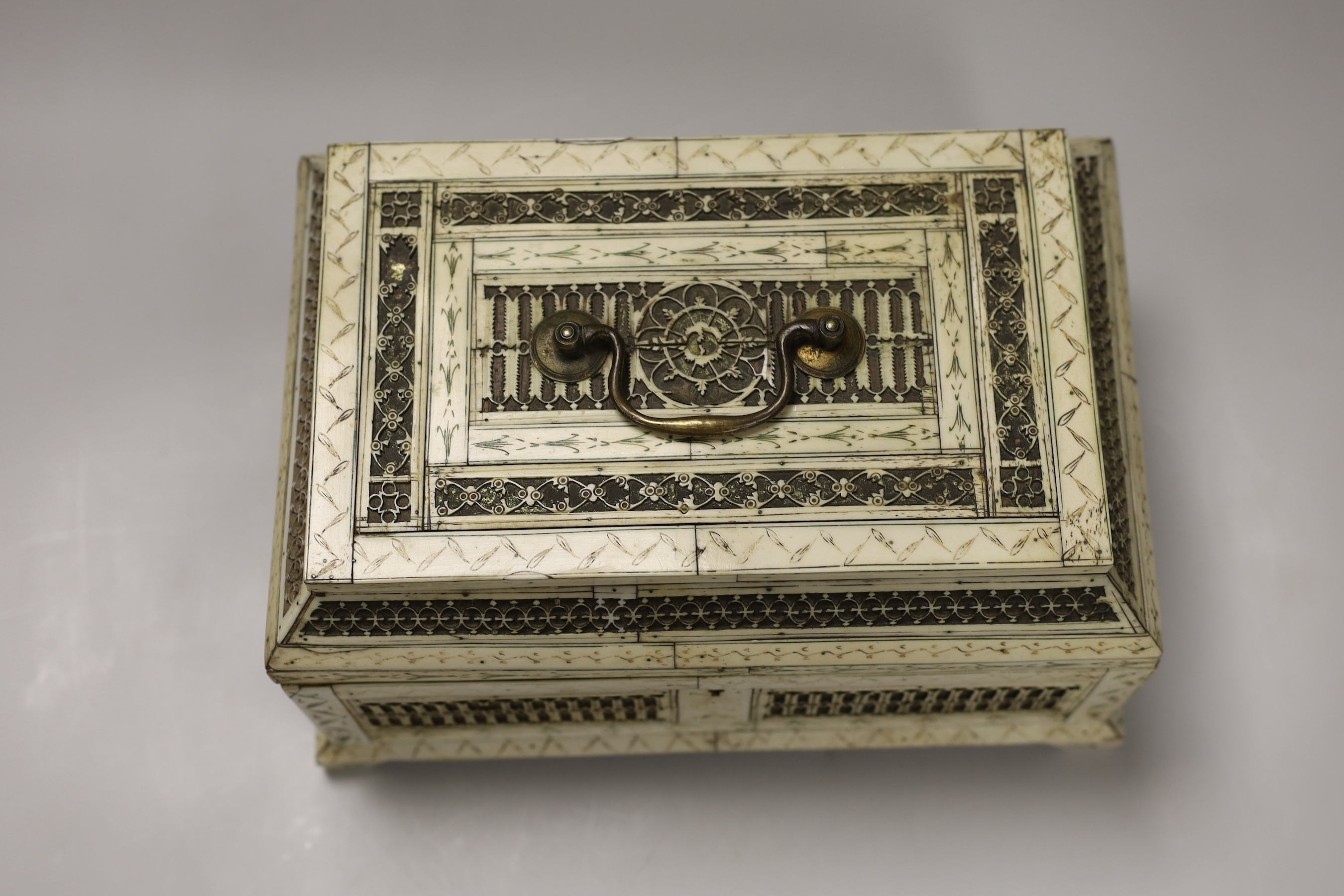 An early 19th century Napoleonic bone veneered Prisoner of War casket, 27.5cm wide